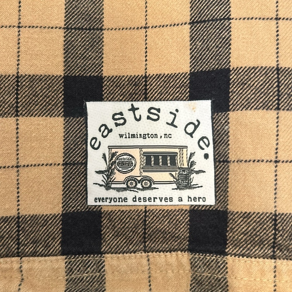 Filson Flannel Plaid Button Down Men’s Shirt size Large - Picture 7 of 12